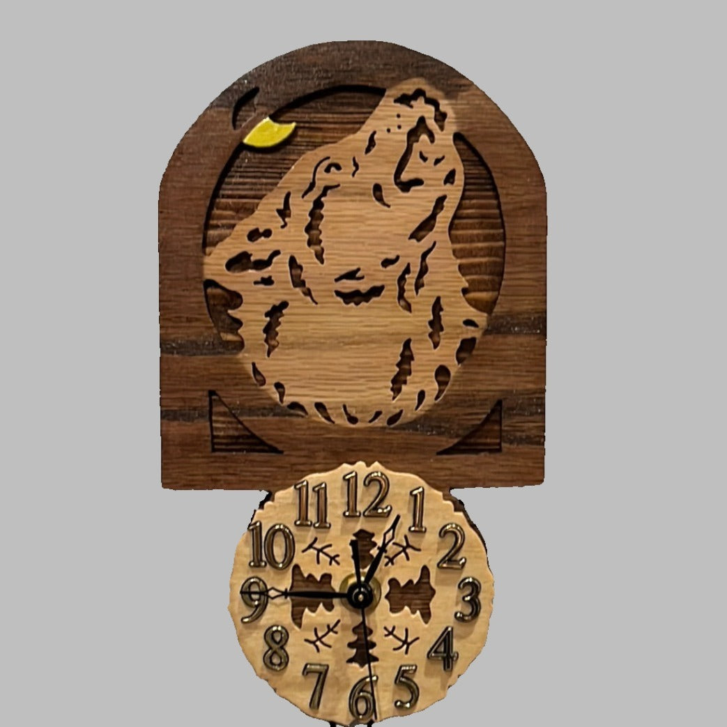 wolf howling clock