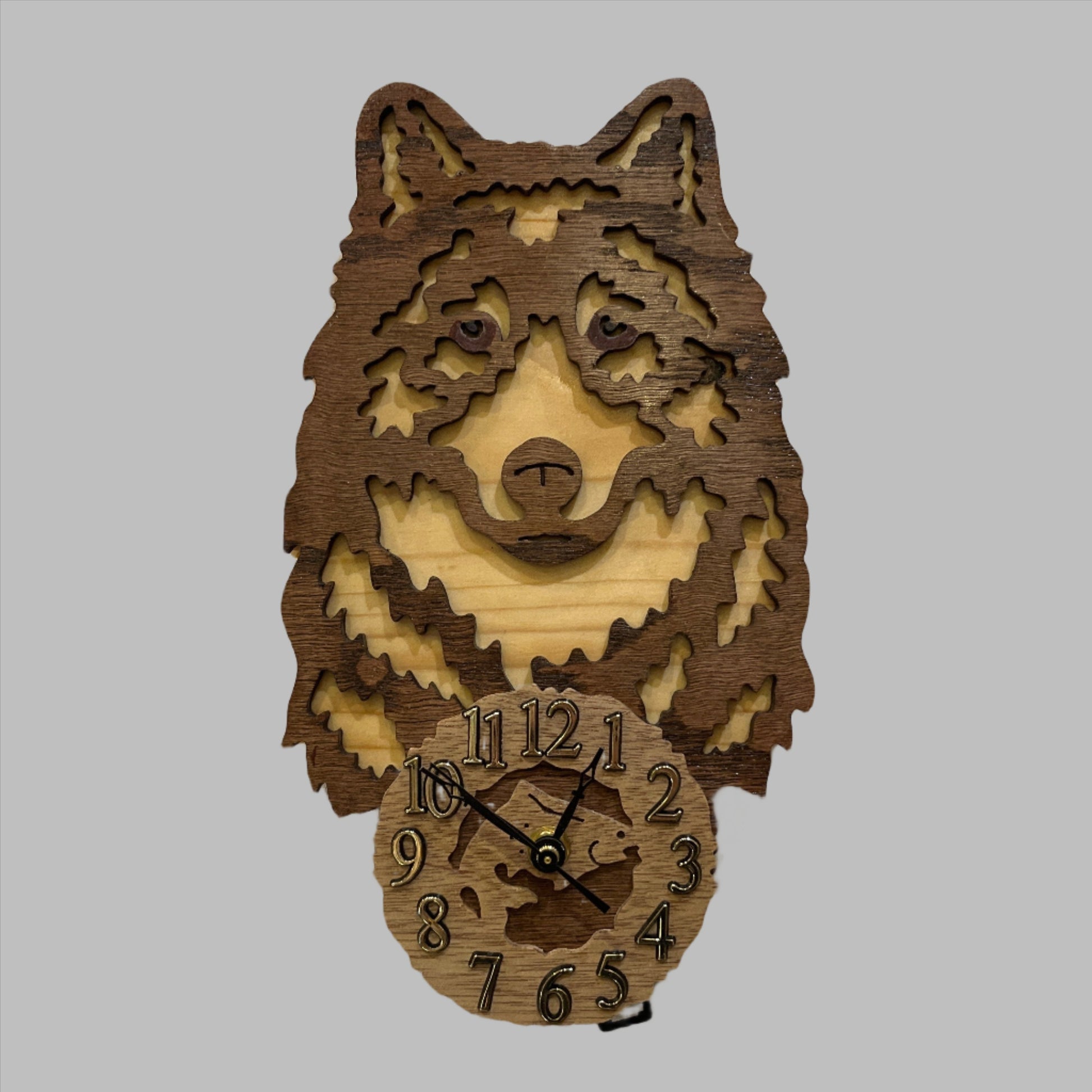 wolf clock