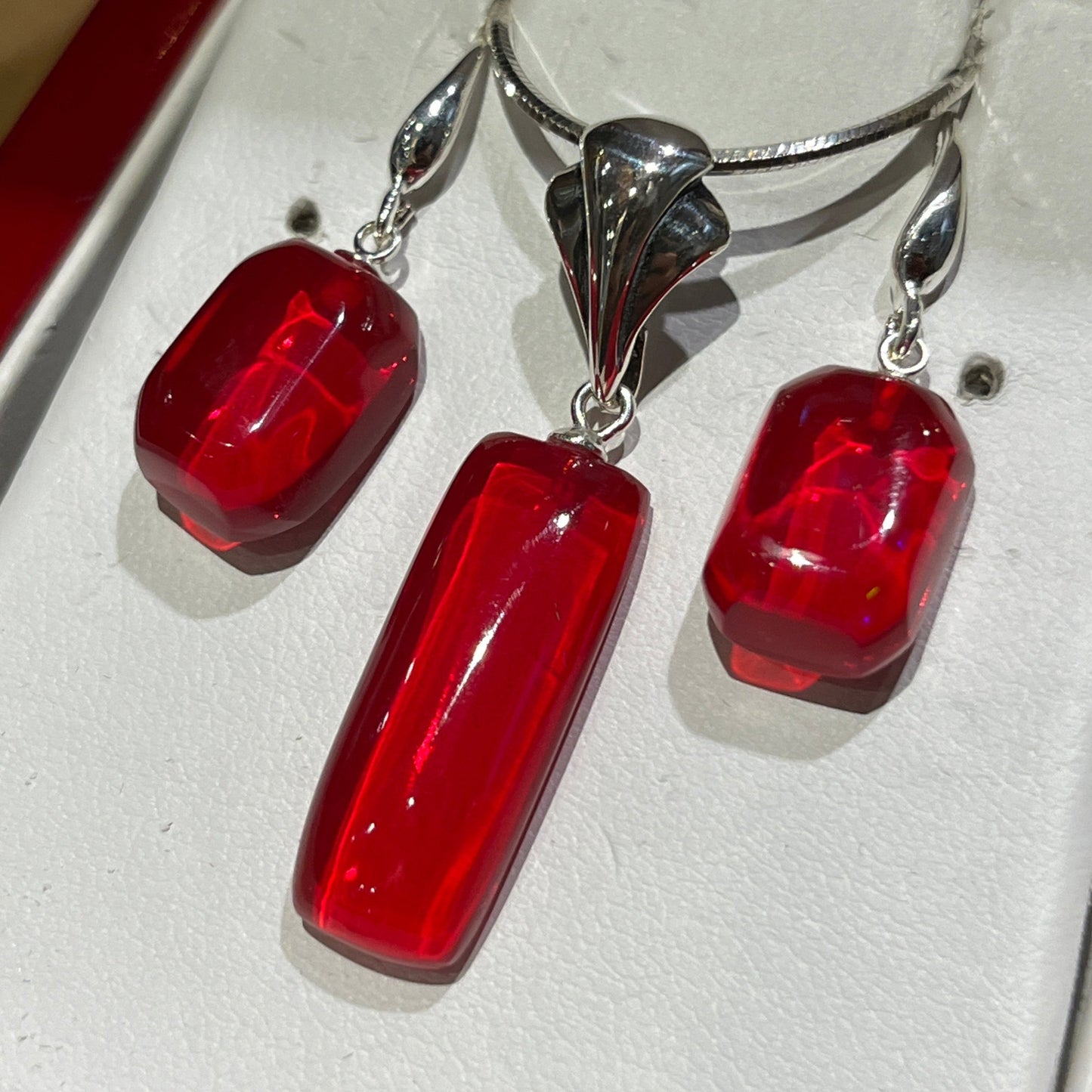 Mexican Red Fire Opal Set