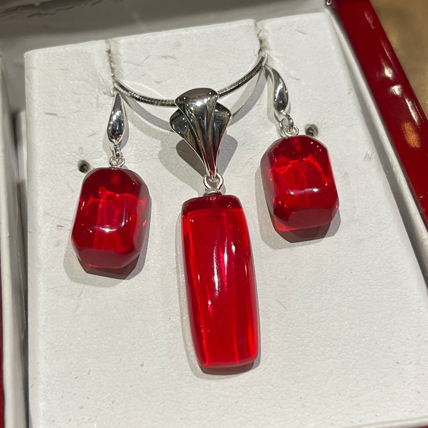 Mexican Red Fire Opal Set