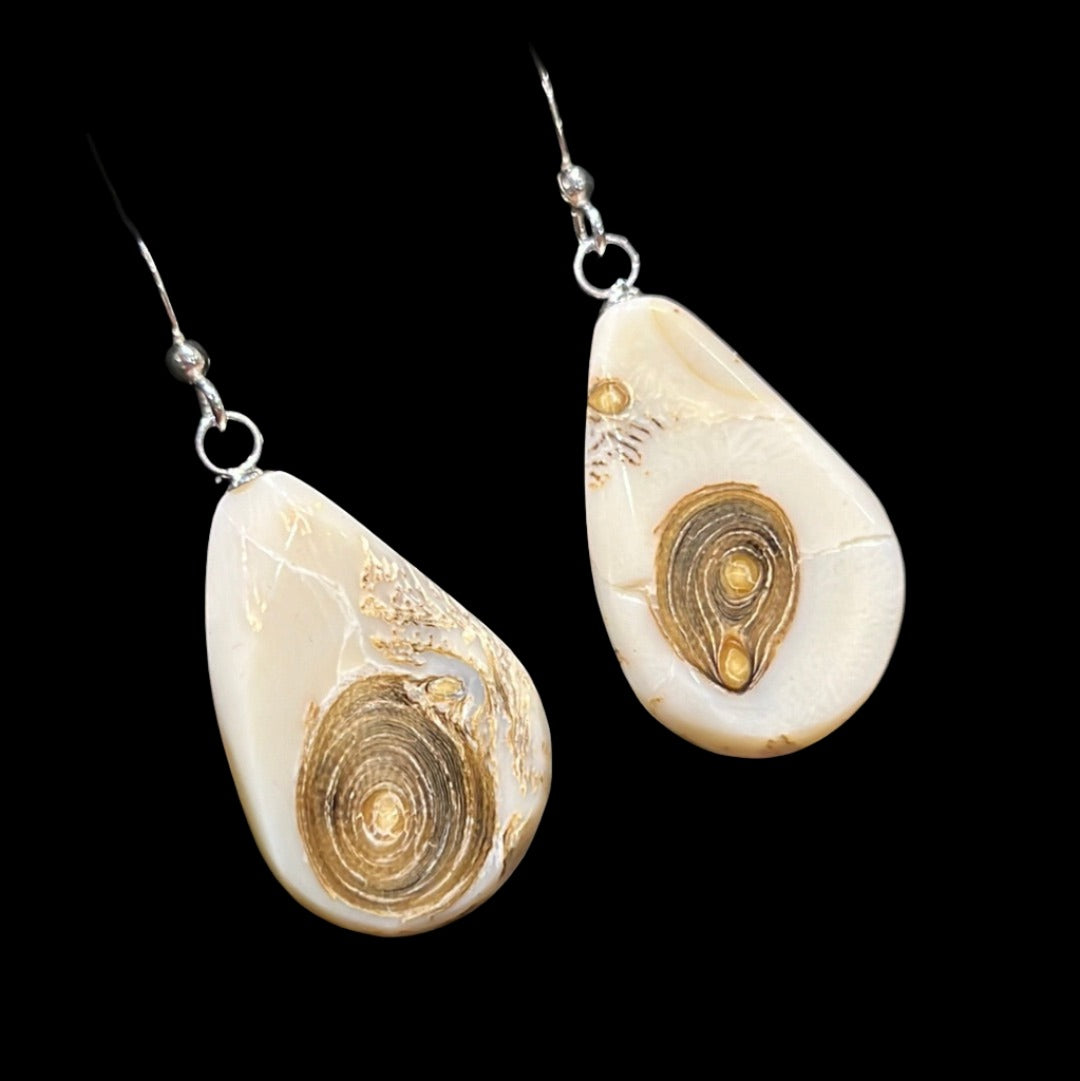 Alaskan Coral Earrings (tan w/ brown swirl)
