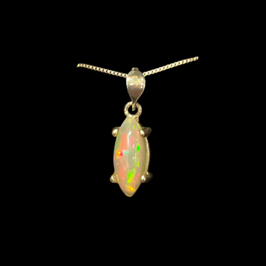 Australian Crystal Opal pendant (marquise 1.72 ct)