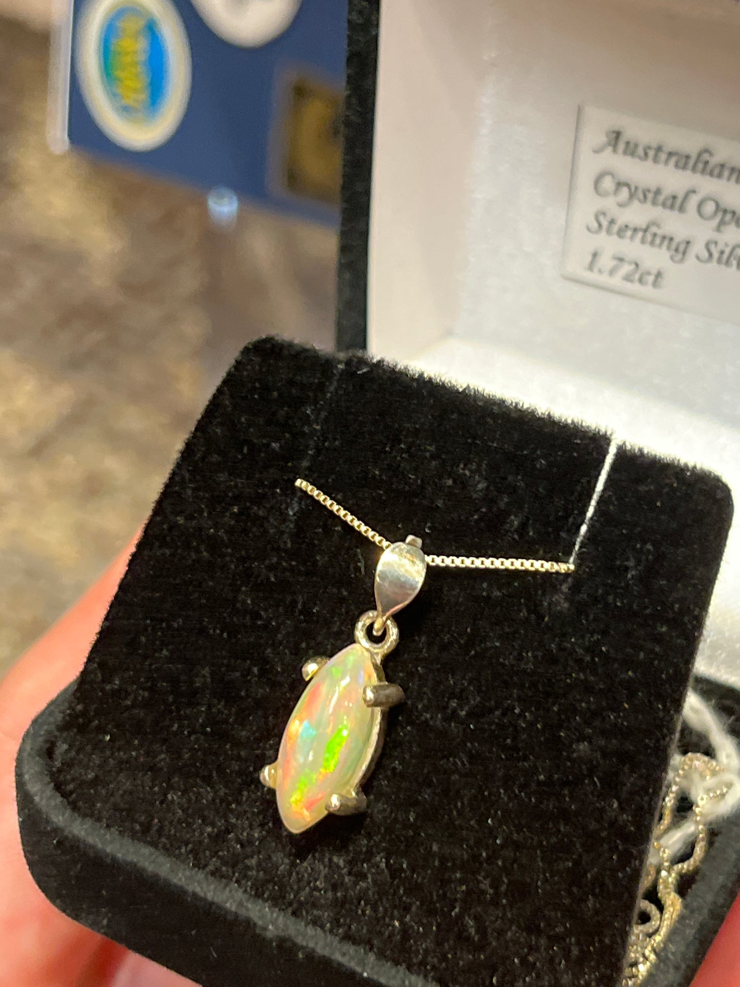 Australian Crystal Opal pendant marquise 1.72 ct