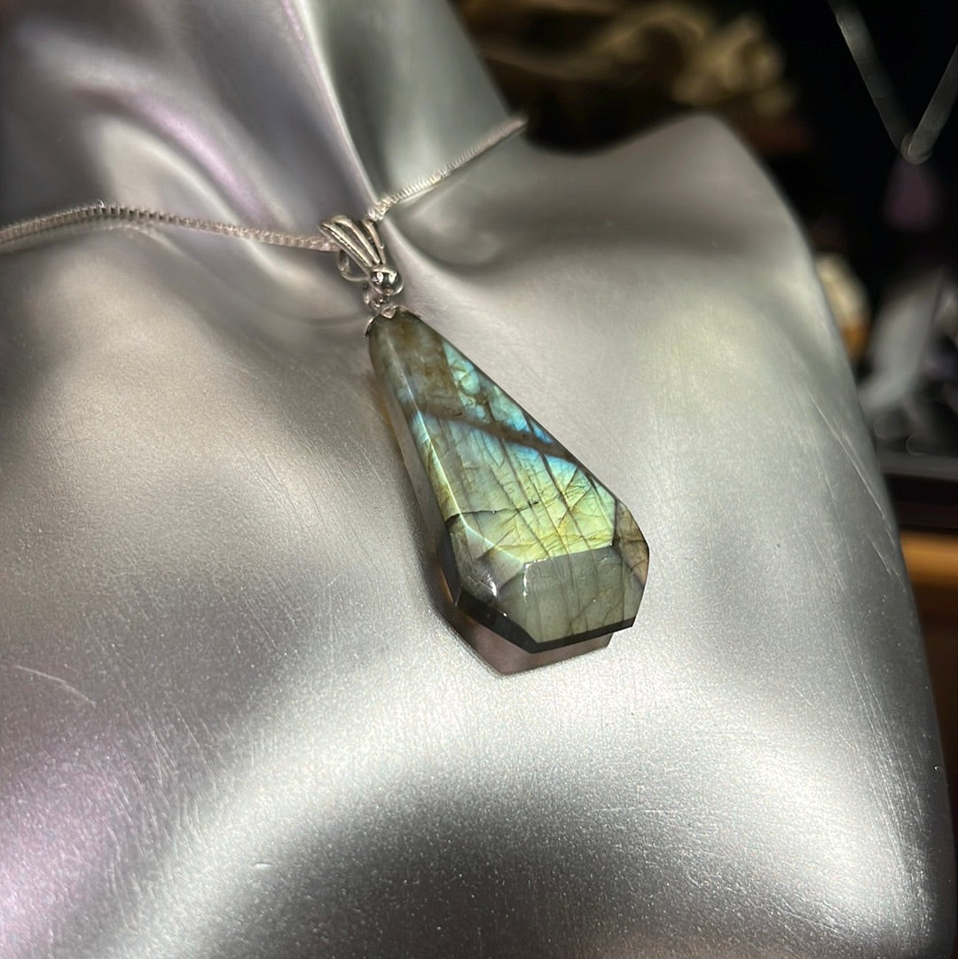 Labradorite Pendant (modified teardrop)