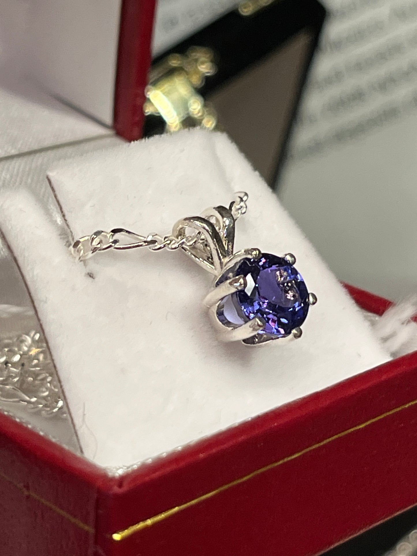 Tanzanite Pendant Round in Silver 2.29 carat