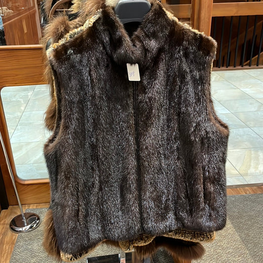 Natural Ranch Mahogany Mink Vest / Reversable to lamb leather (Medium)