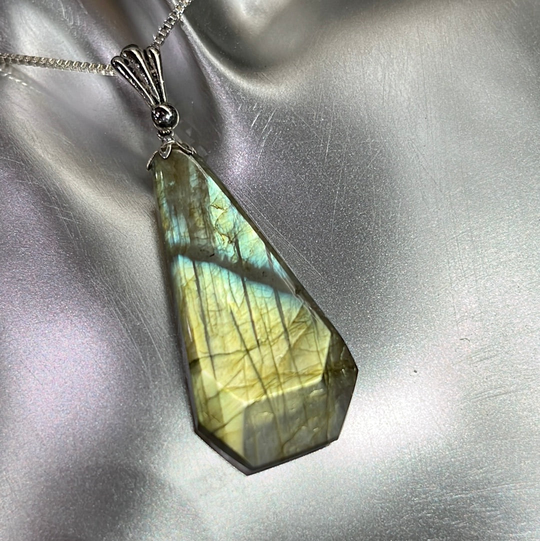 Labradorite Pendant (modified teardrop)