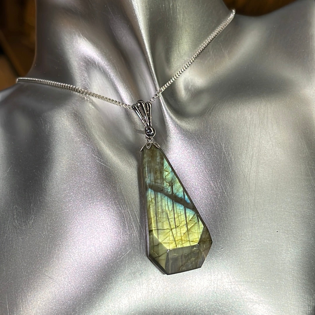 Labradorite Pendant (modified teardrop)