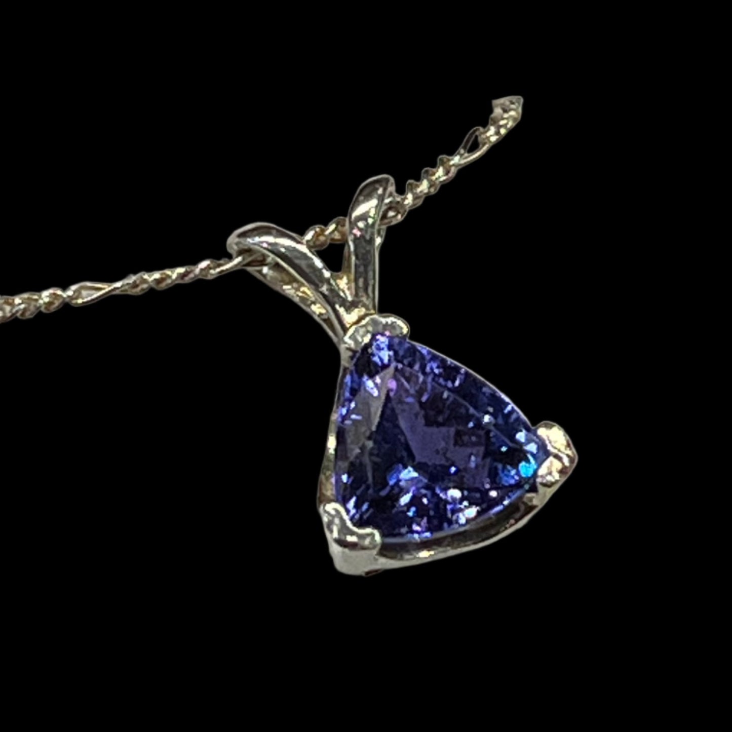 Tanzanite Pendant Triangle 1.42 carat