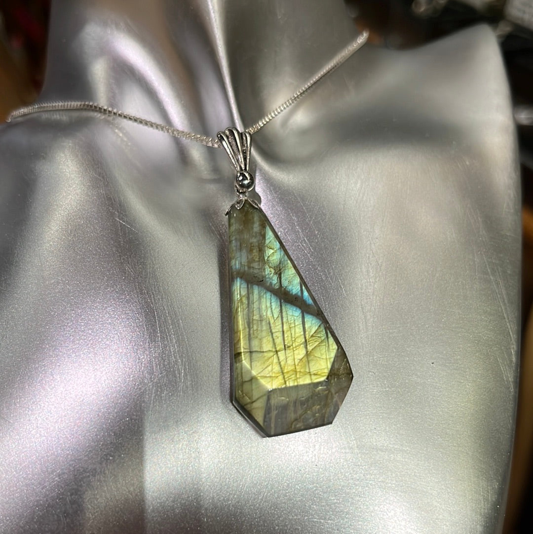 Labradorite Pendant (modified teardrop)