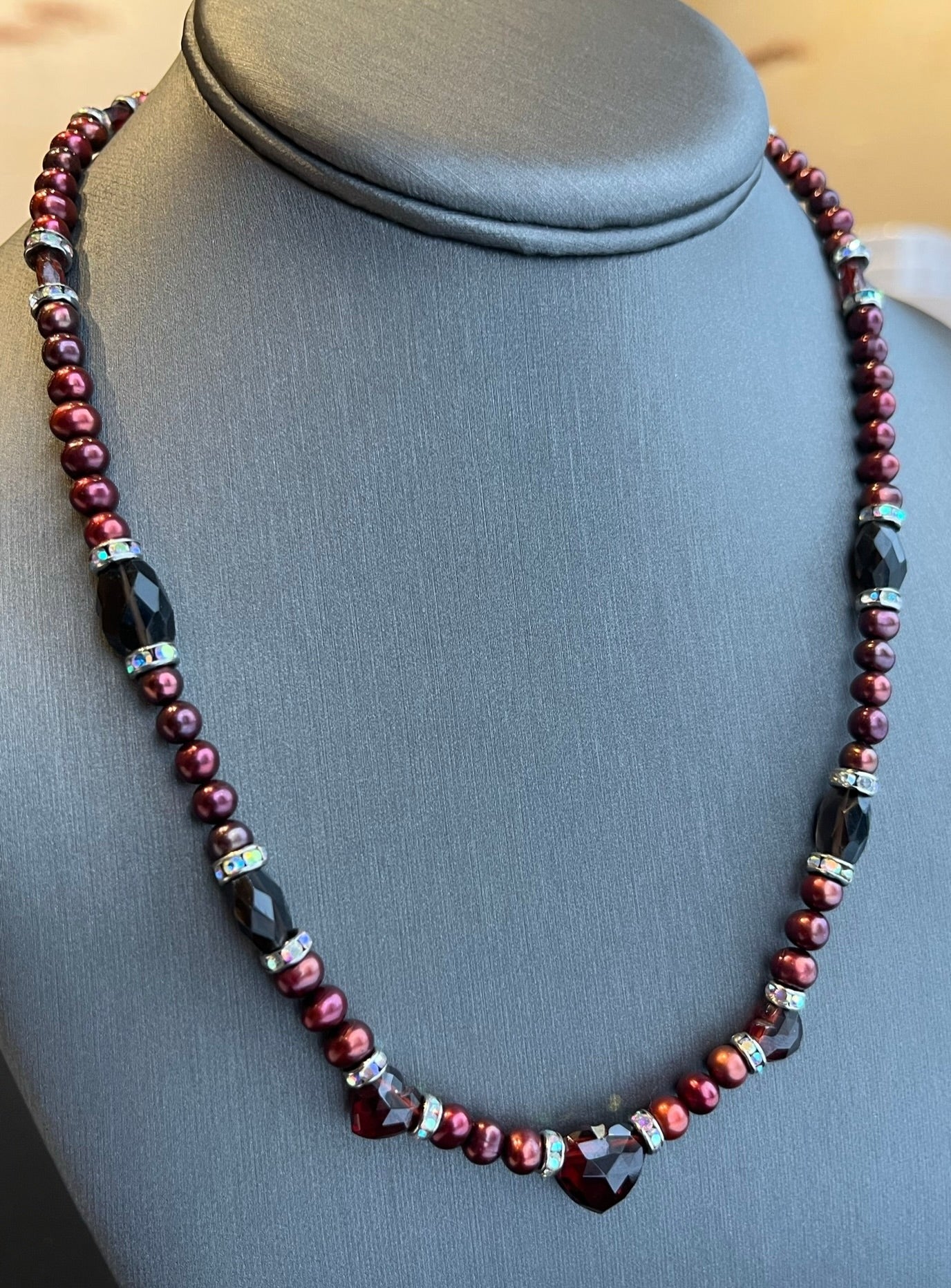 Garnet pearl store necklace