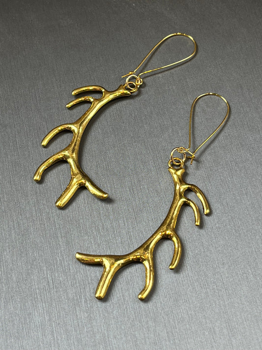 Caribou Antler Earrings (Ghenuy K'da Jesh Ch'elyi)