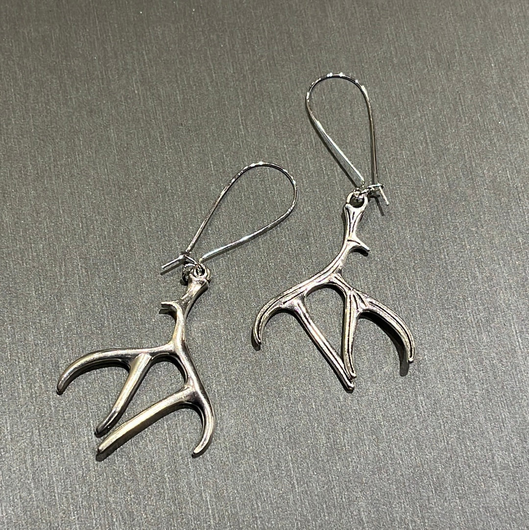 Moose Antler Earrings (Dnigi K'da)