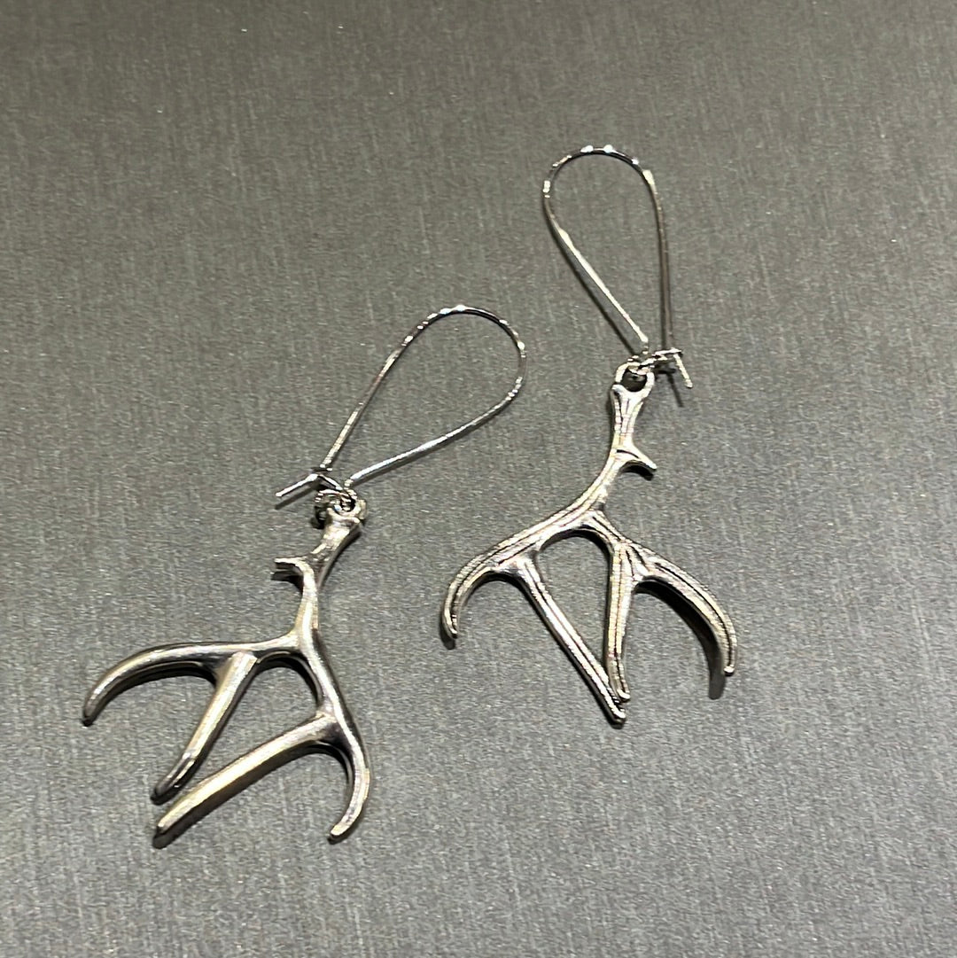 Moose Antler Earrings (Dnigi K'da)